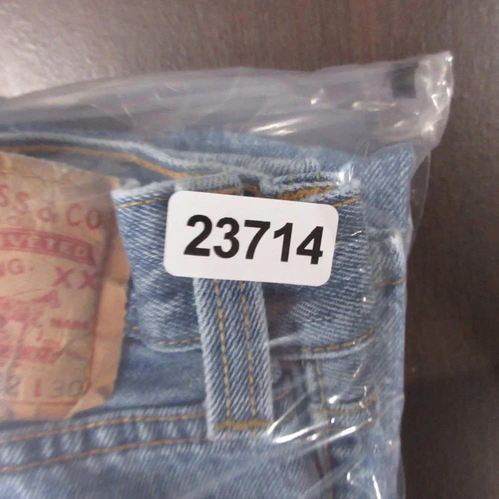 Vintage Levis Jeans Mens 32x30 Blue 501 Button Fly‎ Original Denim Pants Y2K
